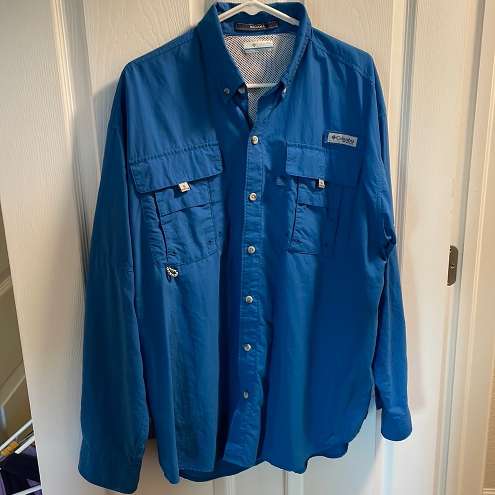 Large Columbia PFG shirt, excellent condition